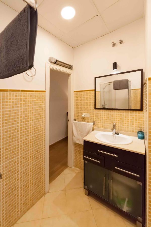 Sf - Shiny Apartment In City Centre Sevilla Eksteriør billede